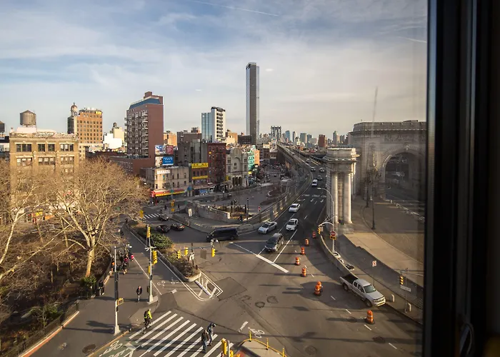 Leon Hotel Les New York